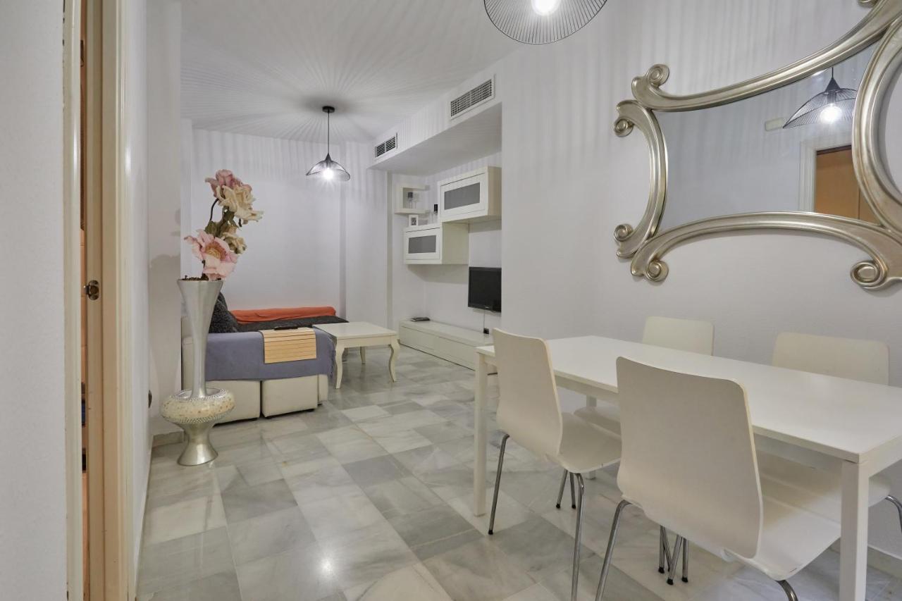 Two Bedrooms Leonor Davalos Sevilla Dış mekan fotoğraf
