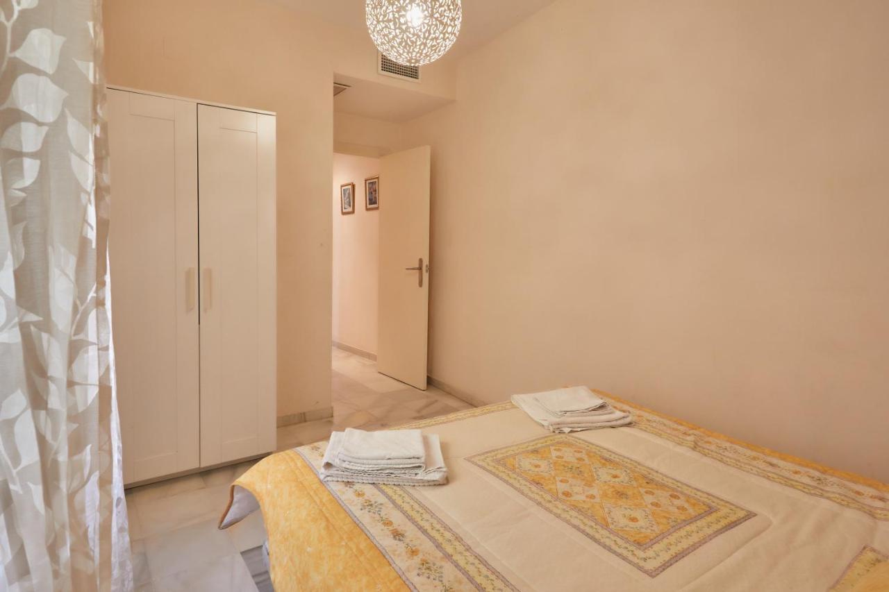 Two Bedrooms Leonor Davalos Sevilla Dış mekan fotoğraf