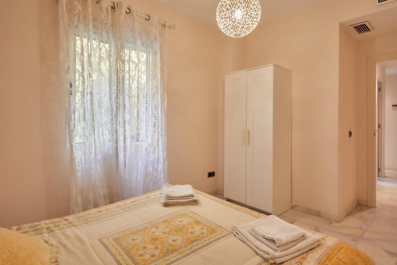 Two Bedrooms Leonor Davalos Sevilla Dış mekan fotoğraf